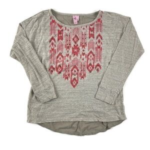 Dolled Up Womens Tshirt Gray Red Aztec Small
